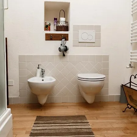 Arvé Castelbianco - E 3*