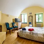 Bed & Breakfast Arvé Castelbianco - E 3*