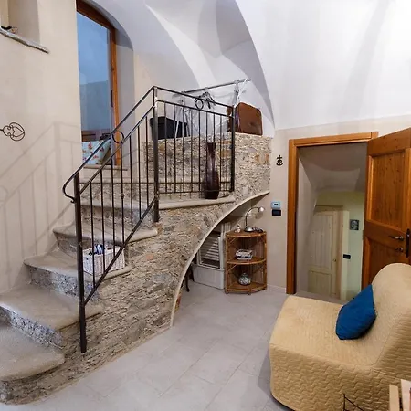 Arve Castelbianco - E